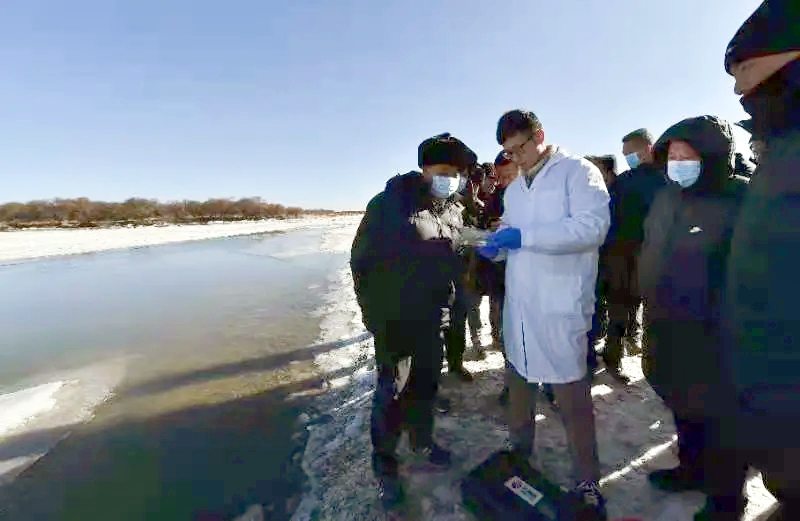 抓好黃河大保護、協同推進大治理——劉坪書記現場指導調研天晟源環保監測工作