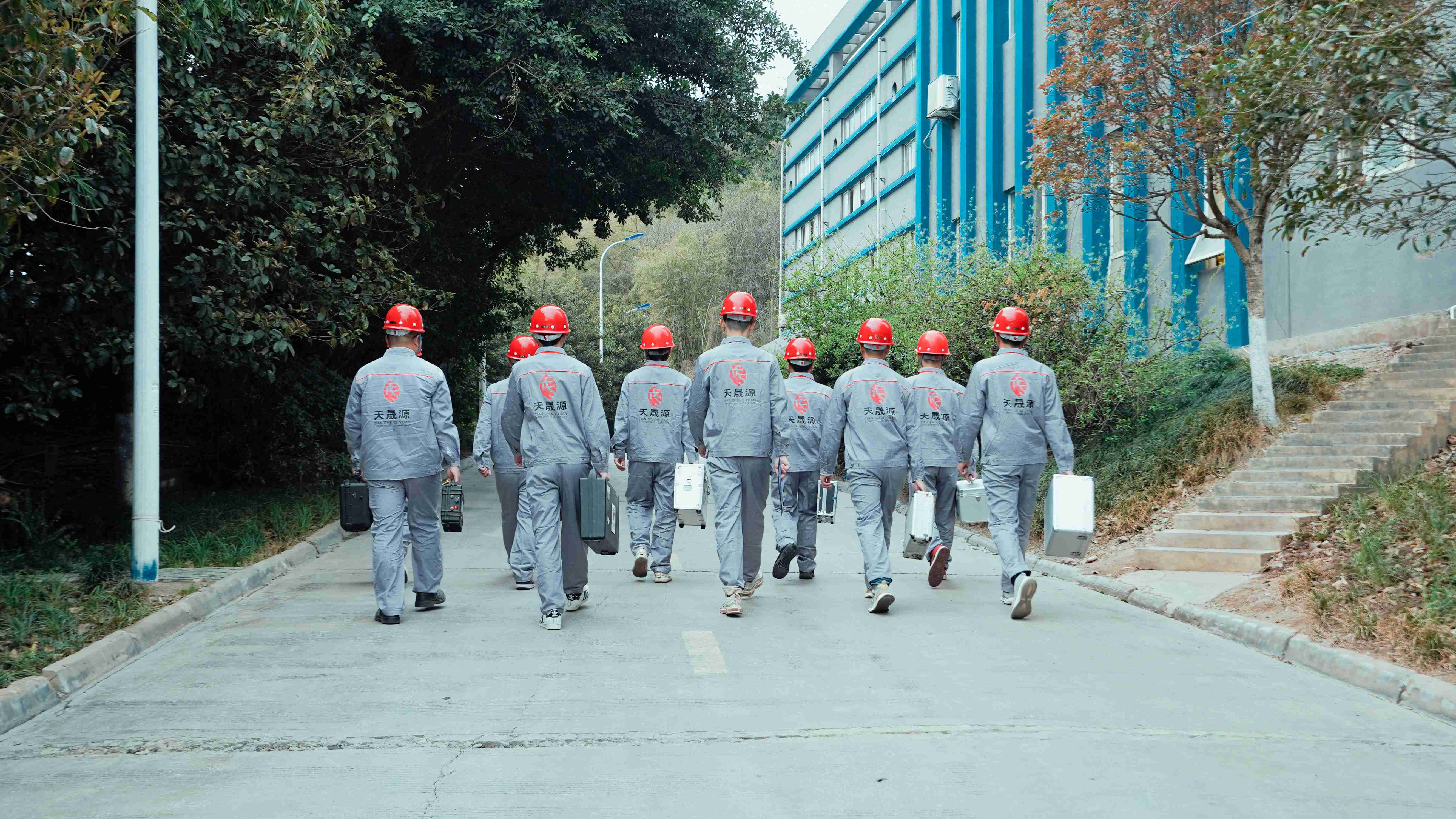 奮戰五一︱青年力量樹榜樣，敢為先鋒立模范